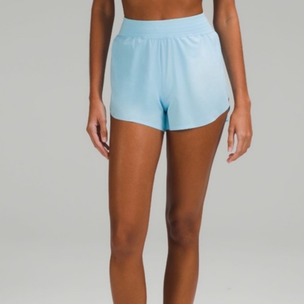Lululemon find your pace HR 3” shorts blue chill/6